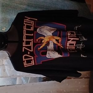 Led Zeppelin Giants T- Shirt 🥁🎶🎸